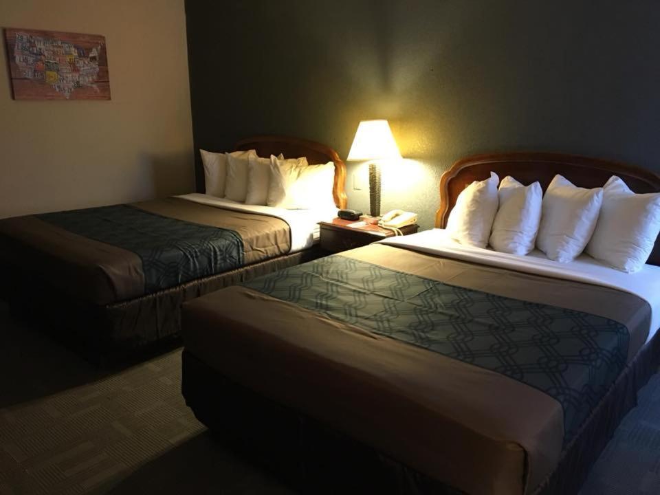 Econo Lodge Inn & Suites Radford-Blacksburg Area Ngoại thất bức ảnh