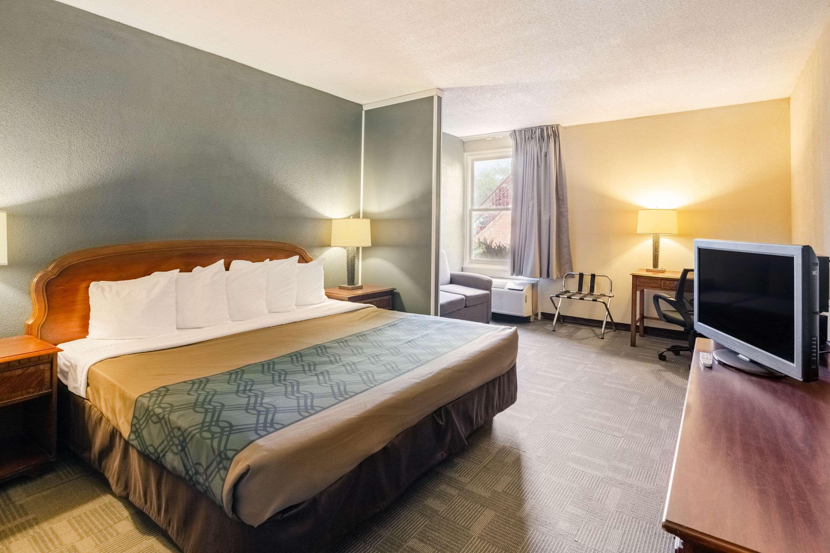 Econo Lodge Inn & Suites Radford-Blacksburg Area Ngoại thất bức ảnh