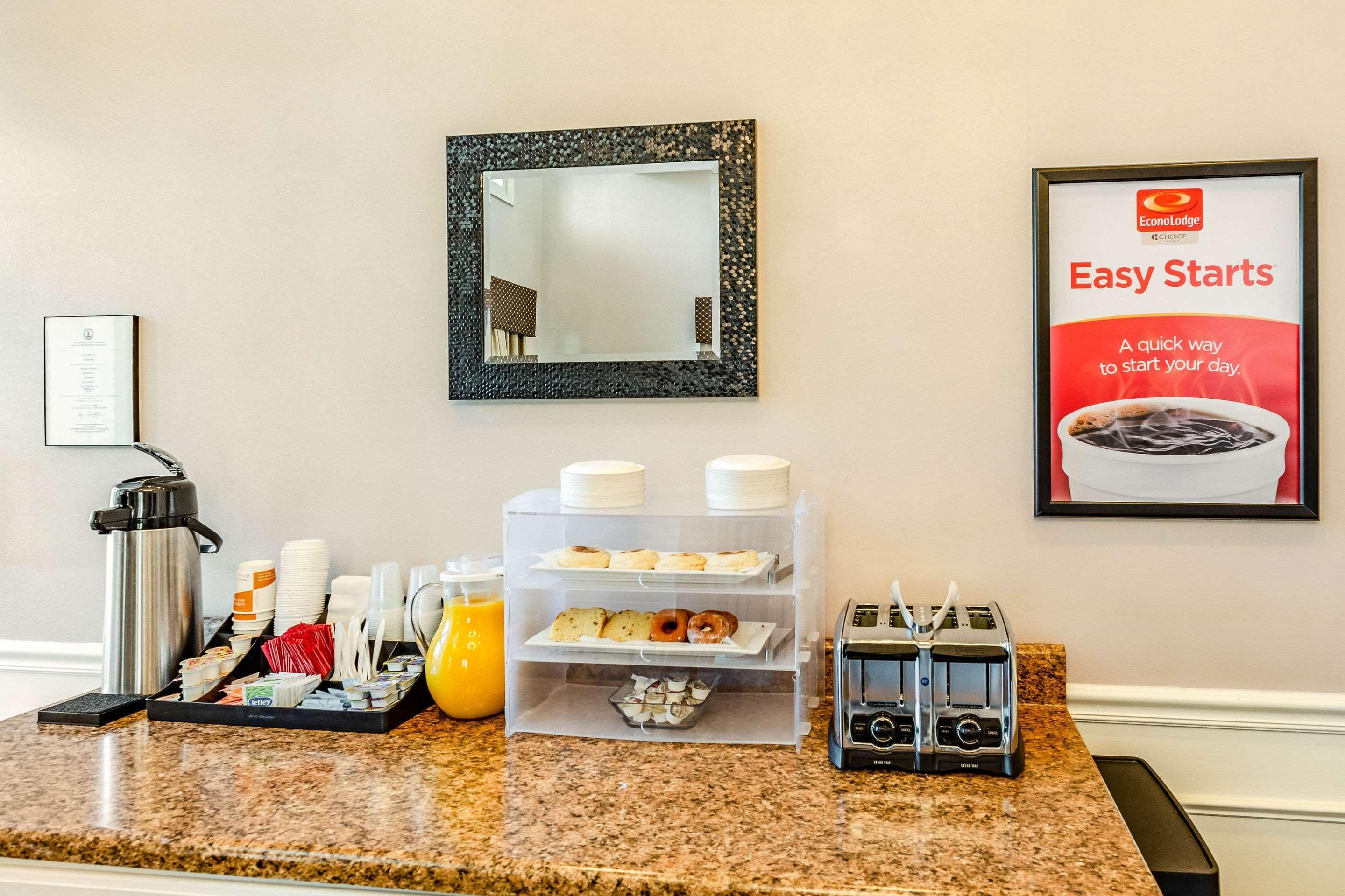 Econo Lodge Inn & Suites Radford-Blacksburg Area Ngoại thất bức ảnh
