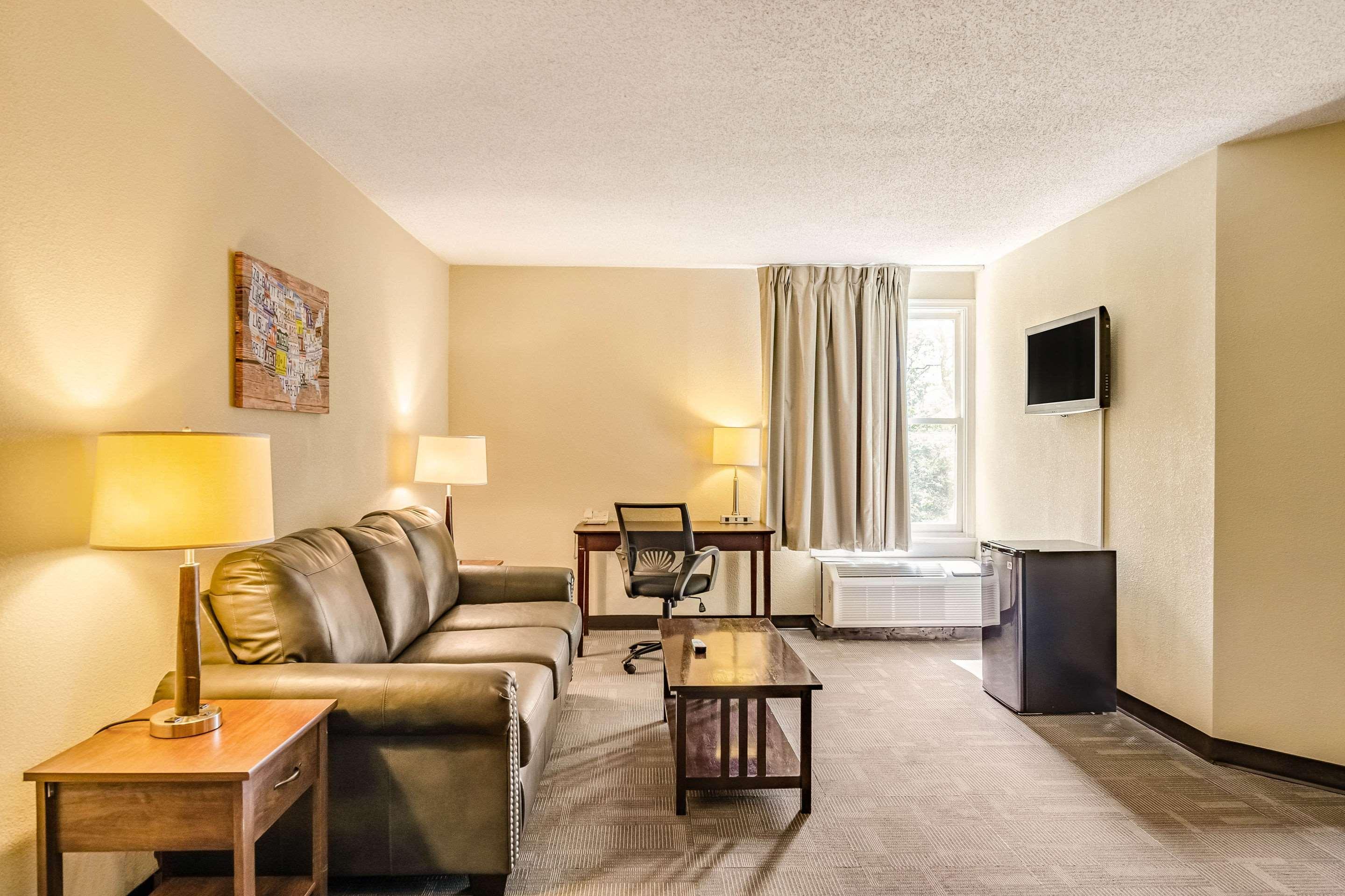 Econo Lodge Inn & Suites Radford-Blacksburg Area Ngoại thất bức ảnh