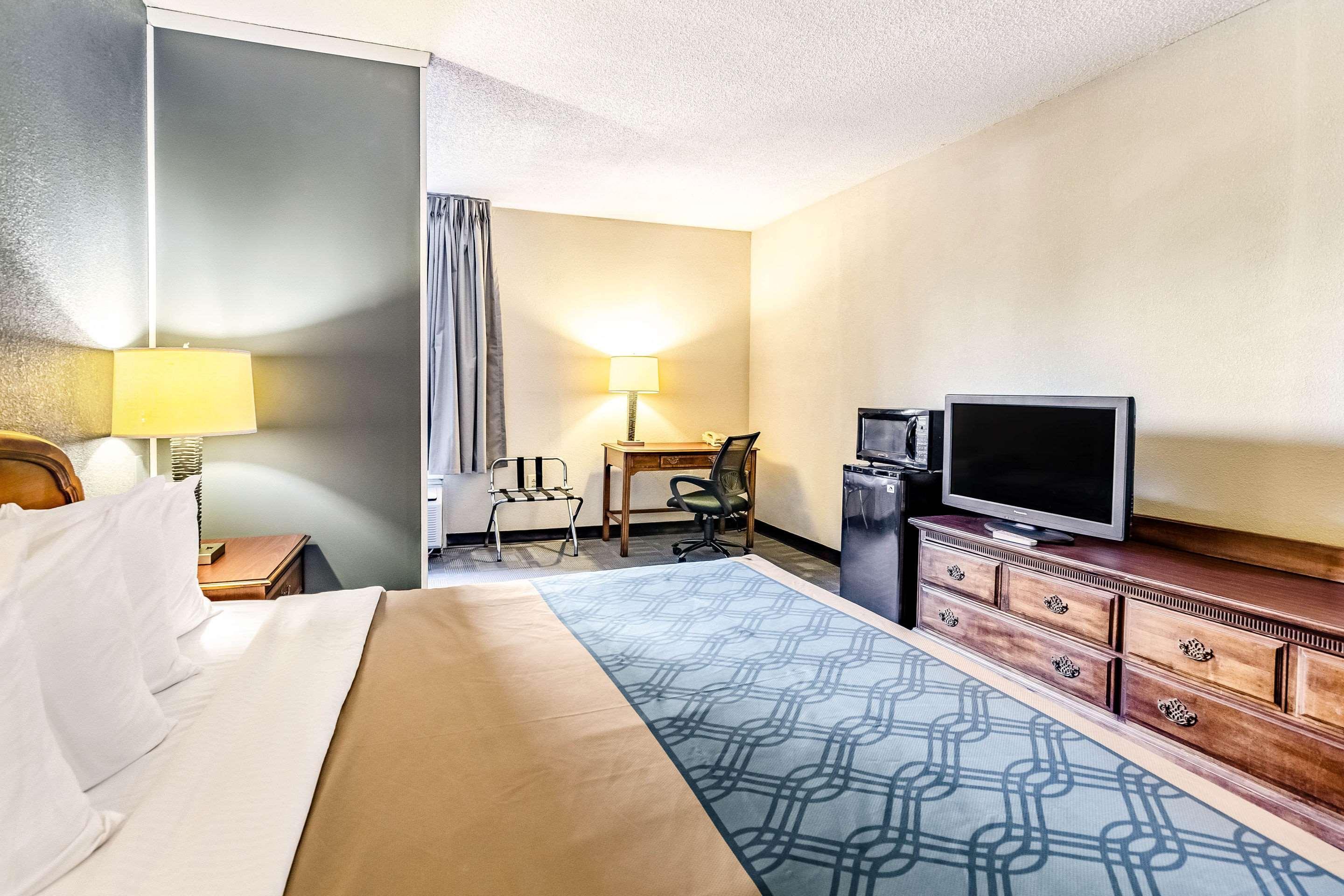 Econo Lodge Inn & Suites Radford-Blacksburg Area Ngoại thất bức ảnh