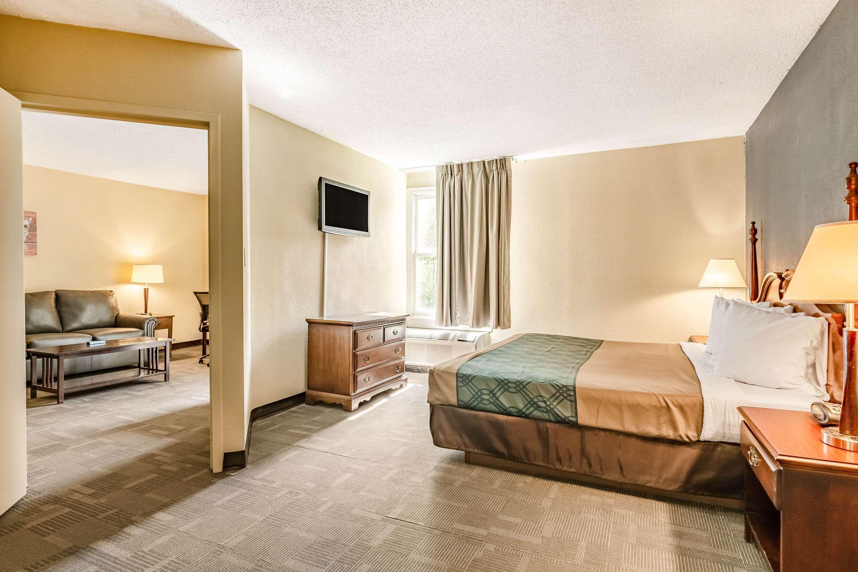 Econo Lodge Inn & Suites Radford-Blacksburg Area Ngoại thất bức ảnh